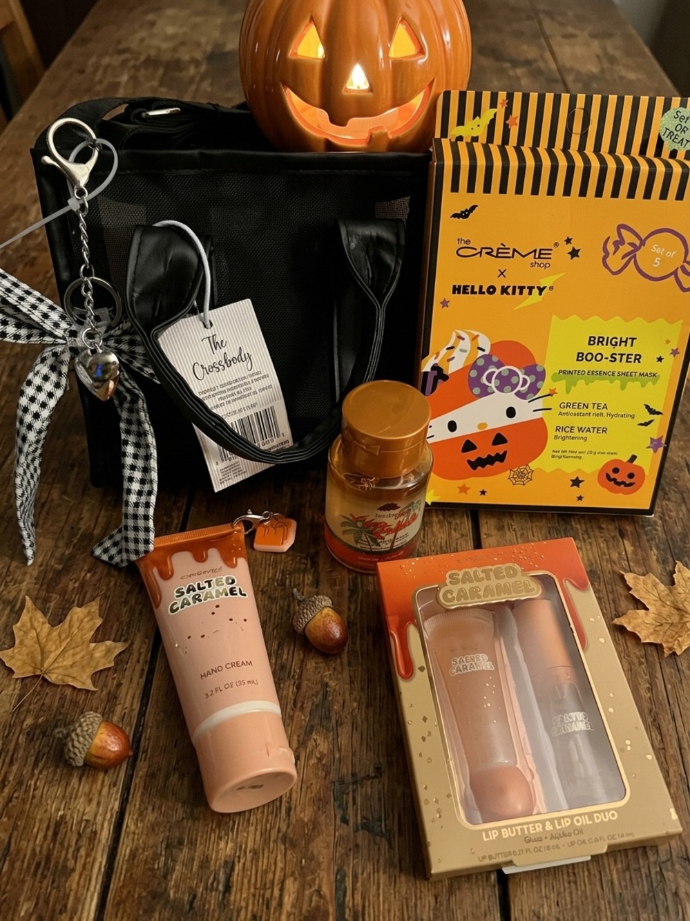 Halloween beauty bag bundle!!!5 items!!!makeup tote, face cleanser, lotion& more